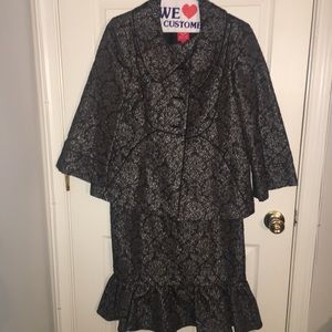 Oscar by Oscar De Larenta Suit size 6